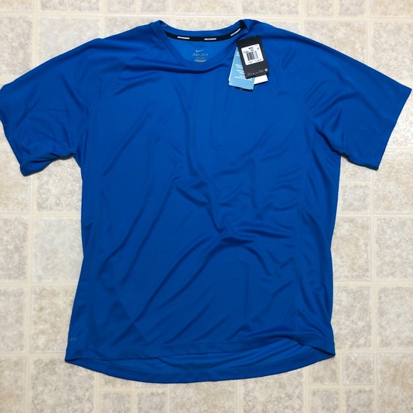BRAND NEW Nike Men’s tee - Picture 1 of 3